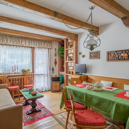 Ca' Dello Scoiattolo Apartment Cortina d'Ampezzo Exterior photo