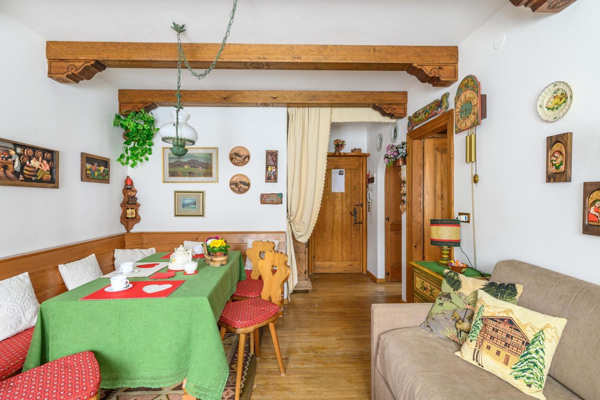 Ca' Dello Scoiattolo Apartment Cortina d'Ampezzo Exterior photo