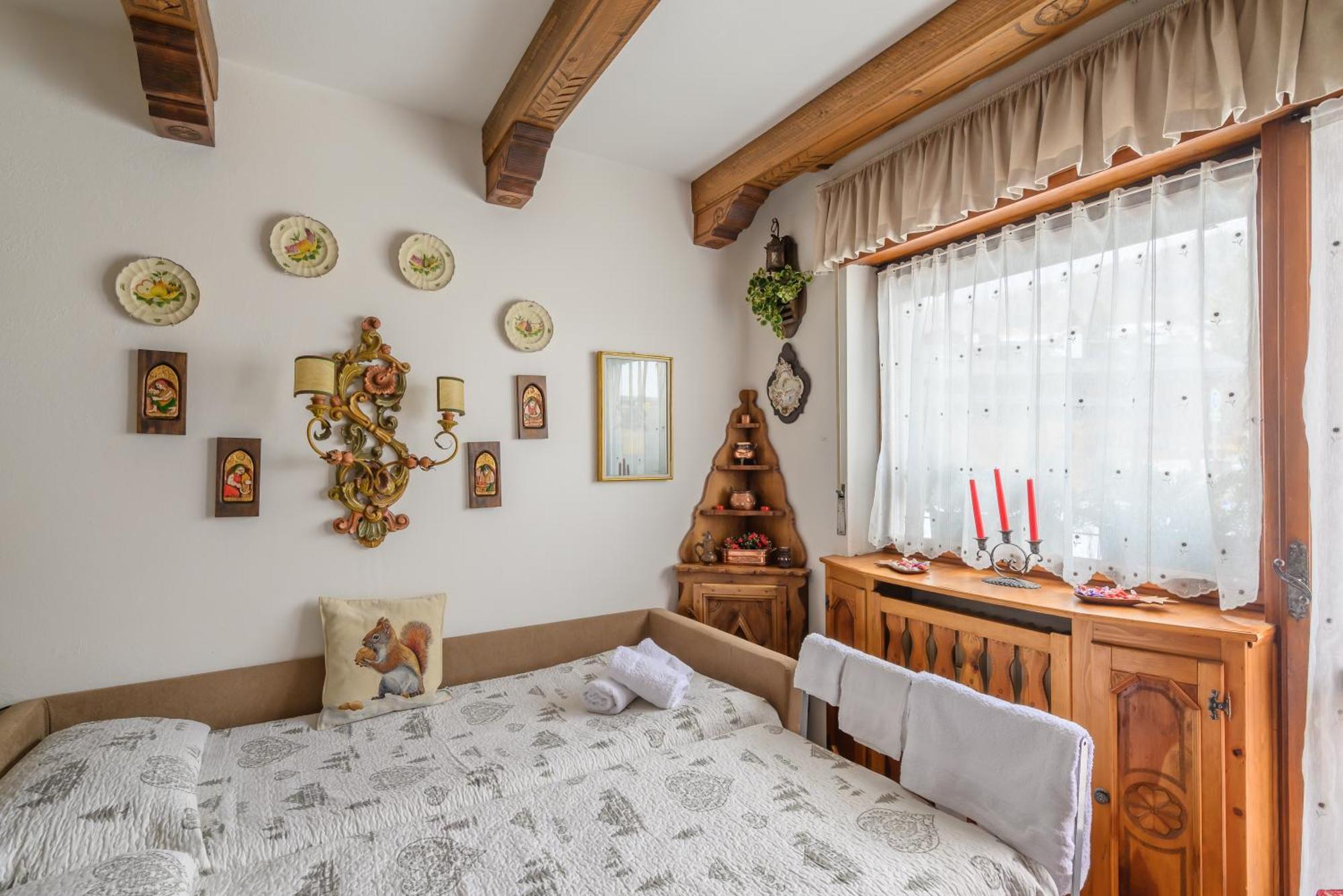 Ca' Dello Scoiattolo Apartment Cortina d'Ampezzo Exterior photo