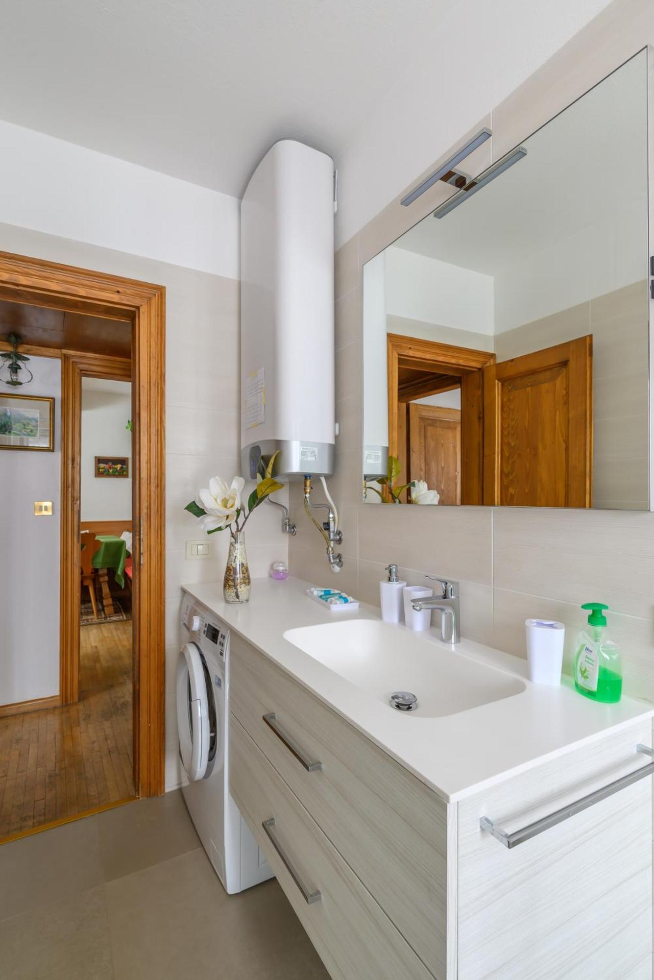 Ca' Dello Scoiattolo Apartment Cortina d'Ampezzo Exterior photo