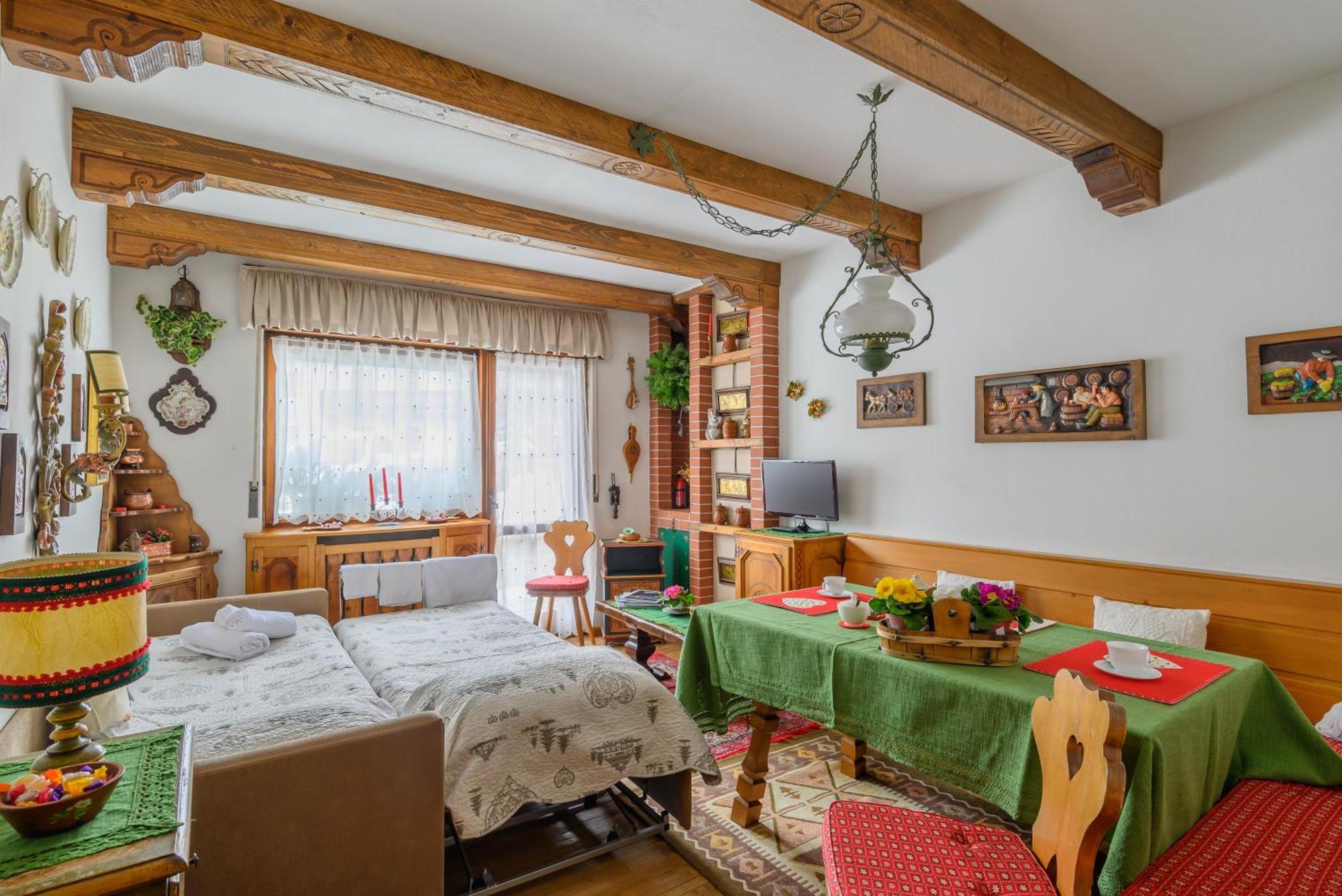 Ca' Dello Scoiattolo Apartment Cortina d'Ampezzo Exterior photo
