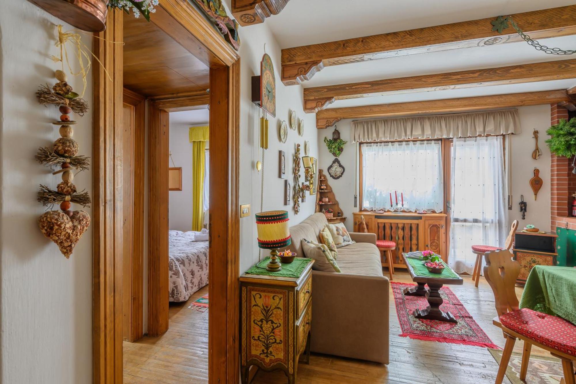 Ca' Dello Scoiattolo Apartment Cortina d'Ampezzo Exterior photo