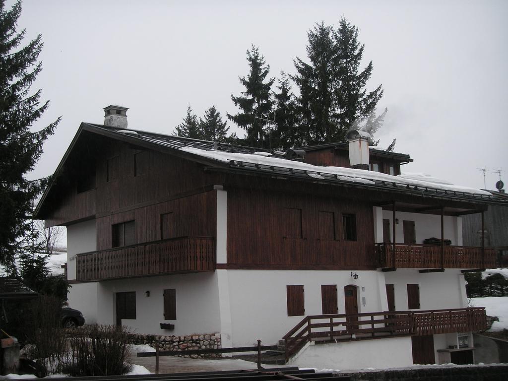 Ca' Dello Scoiattolo Apartment Cortina d'Ampezzo Room photo